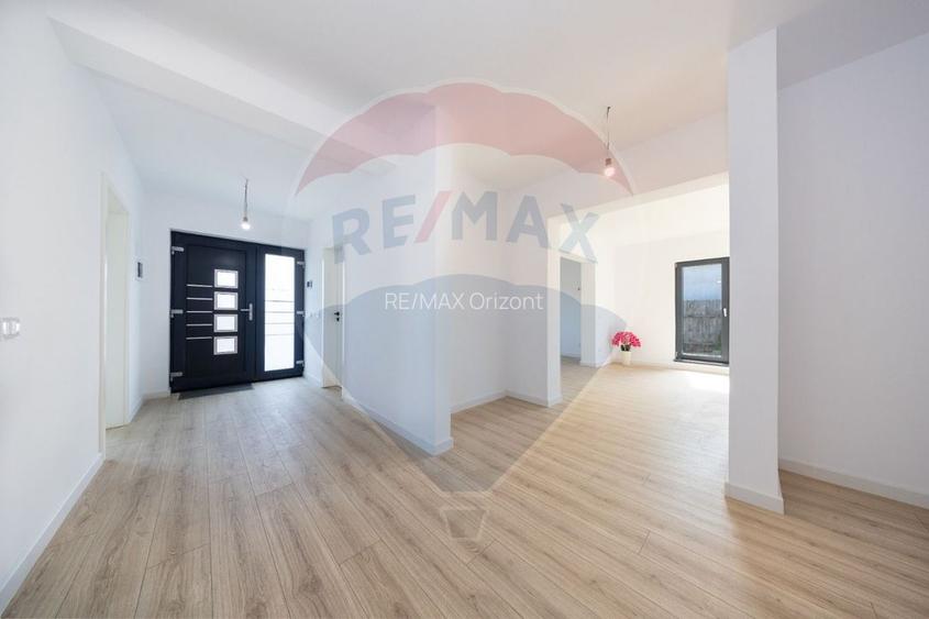 Casa 4 camere- noua-la cheie, poziție excelentă in Harman - 16