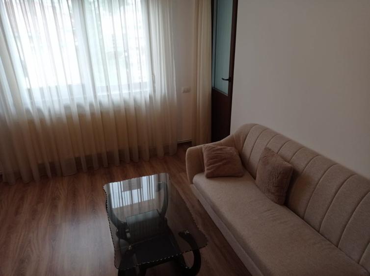 3 camere UltraCentral , mobilat / utilat , finisaje moderne !