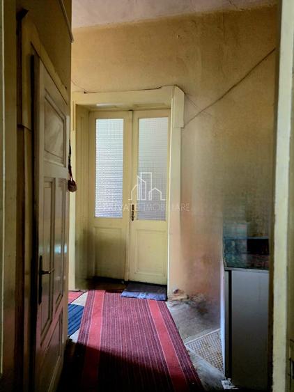Casa de Vanzare, 2 camere, 84mp, Zona Centrala