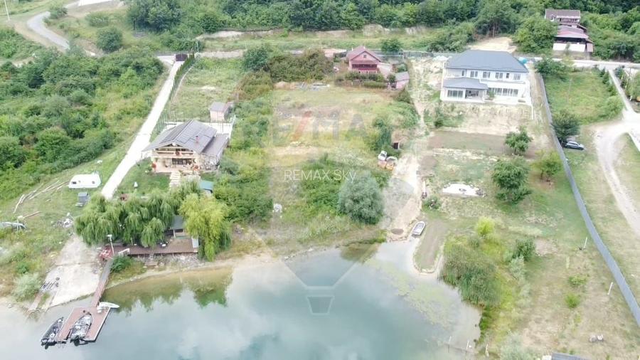 Teren de vânzare cu front la lacul Cincis, Utilități disponibile - 4