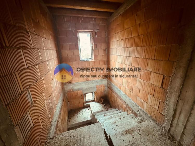 Vila la rosu  + teren 500 mp de vânzare – Zona Fermelor - 12