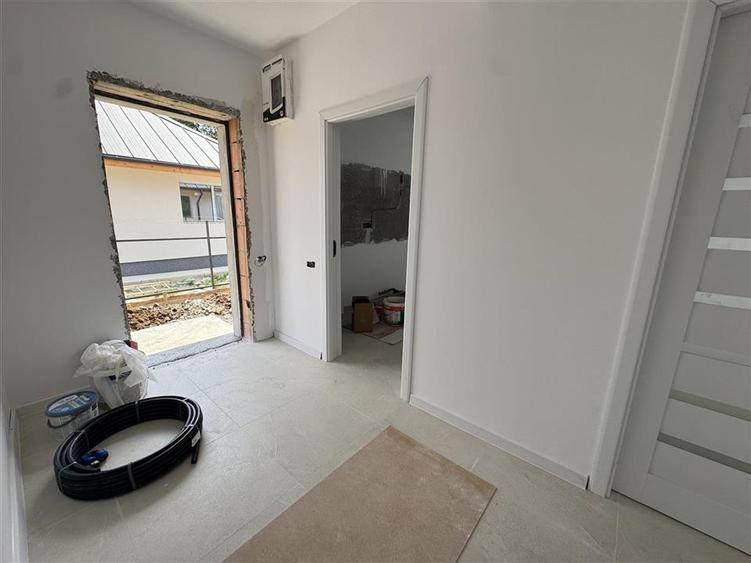 Vanzare Casa Parter La Cheie| TOATE UTILITATILE | -TEREN - 3 camere