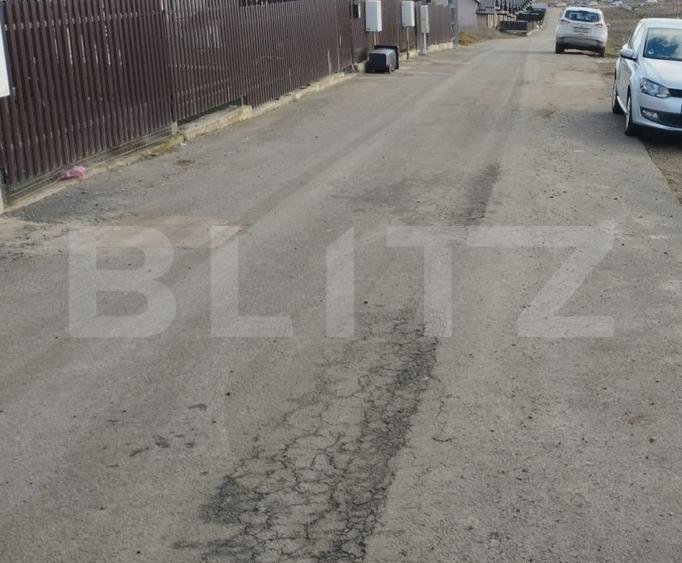 Teren cu autorizatie 2 duplexuri, 4600 mp intravilan, Miroslava