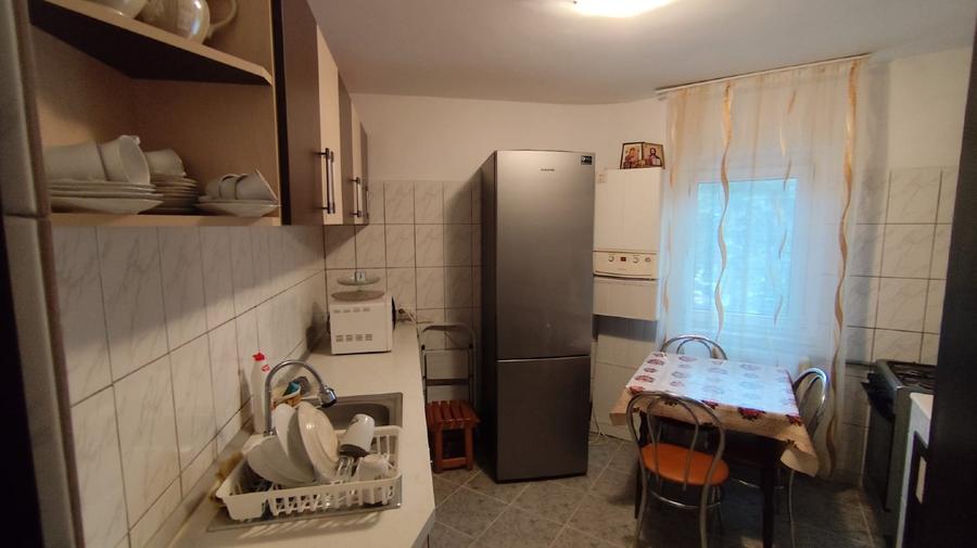 Apartament luminos cu 3 camere | Etaj 1, vedere mixtă și balcon spre Faleză