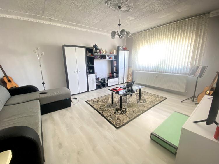 3 Camere- Decomandat-Petre Ispirescu - 2
