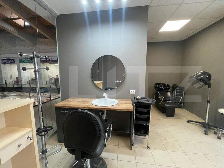 Spatiu comercial, 60 mp, zona Craiovita