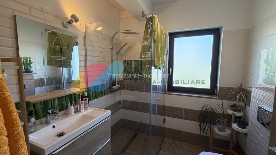 Casă tip Duplex, 112 mp utili, teren 362 mp, zona Dambul Rotund