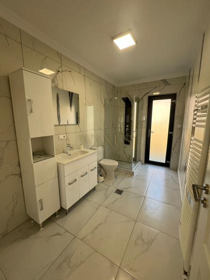 Casa de Lux,Zona Valea Ghinzii,10 ari teren