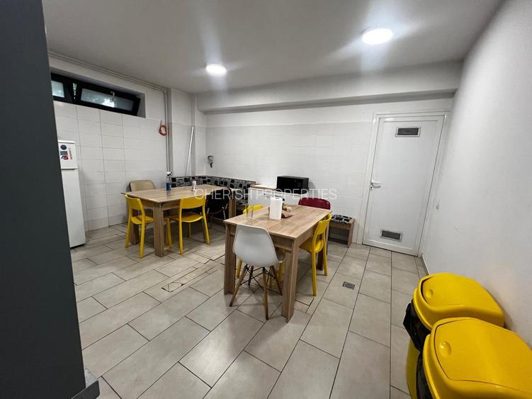 Cladire  cu destinatia office | S+P+4 | 700 mp | Comision 0 - 9