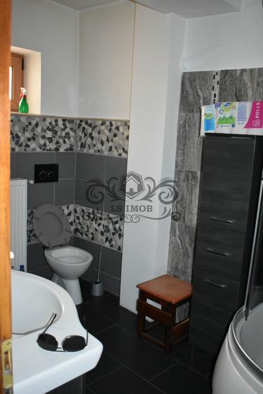 DE VANZARE apartament 2 camere Brasov-zona Cuza Voda