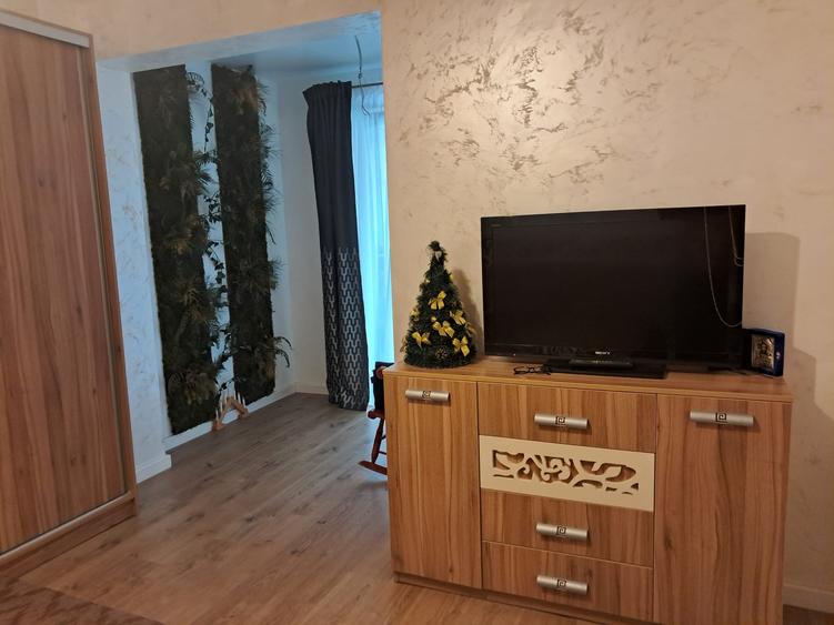 Apartament MODERN,3 camere+curte intabulata+terasa+boza, zona  Rond Pacurari