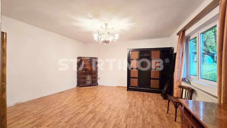 Casa 5 camere cu acces auto RASNOV