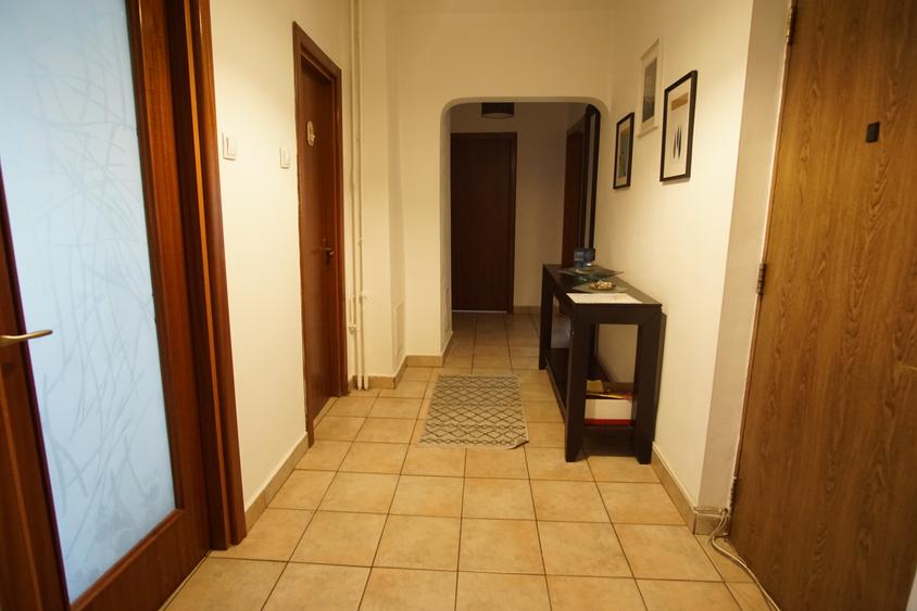 Nerva Traian | metrou Timpuri Noi | Apartament spatios la et. 2 in  bl.anvelopat