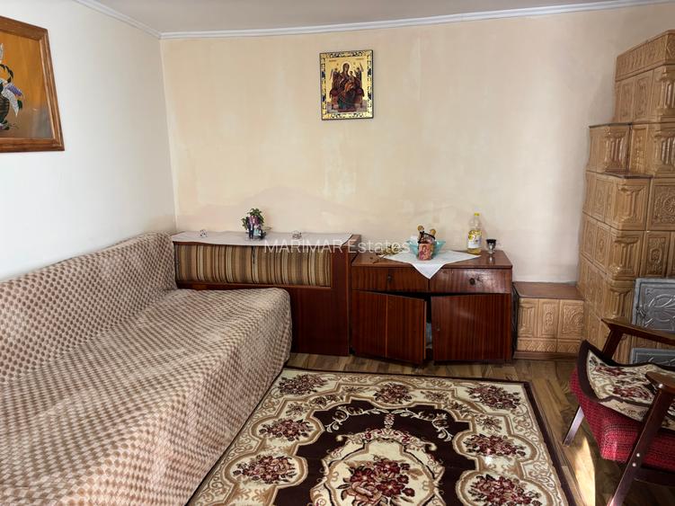 Casa gospodarului, bine întreținută, cu teren generos – Comarnic - 9