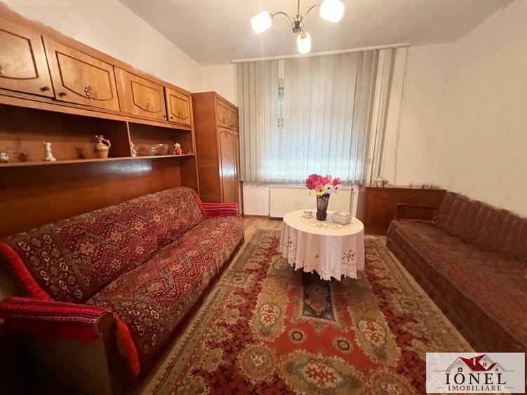 Vanzare casa in Ciugud 1800 mp teren