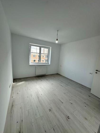 Apartament 3 camere etaj 2/3
