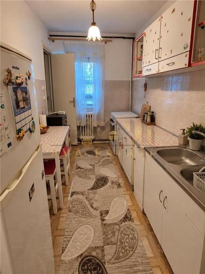 Apartament 3 camere, semidecomandat, et.3, 69 mp-Zona Girocului