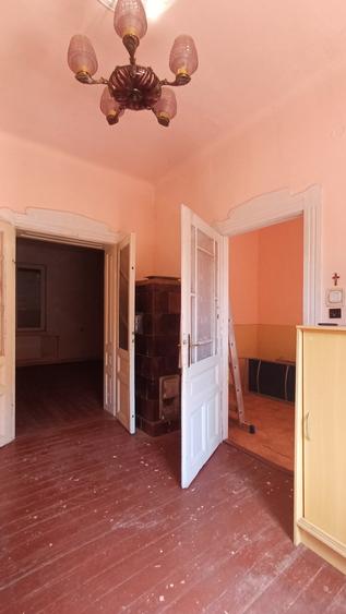 Casa cu 6 camere, singur in curte, zona Olosig, Oradea, Bihor