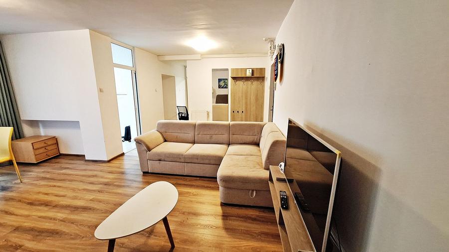 Centrul Civic, aproape de AFI, 3 camere recent renovate/mobilate, 1650