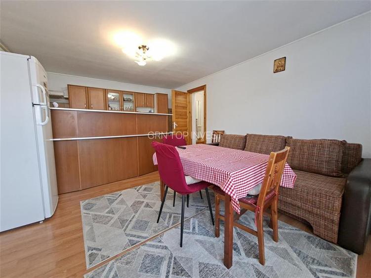 Apartament 3 camere la casa curte pivnita parcare zona Centrala - 2
