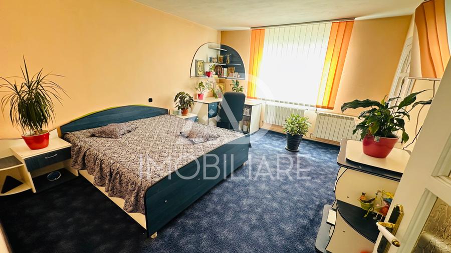Vânzare vilă spațioasă în Târgu-Jiu , Bld Ecaterina Teodoriu