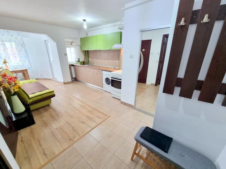 Dormitor + mini living, modern, in Manastur, strada Bucegi, langa McDonalds