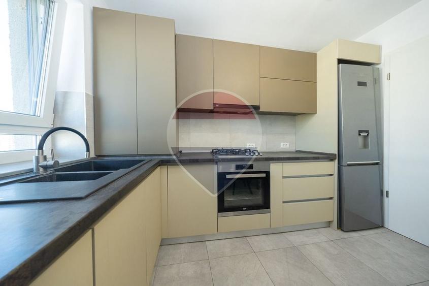 Un apartament cu priveliste, lumina si o pozitie excelenta in Brasov