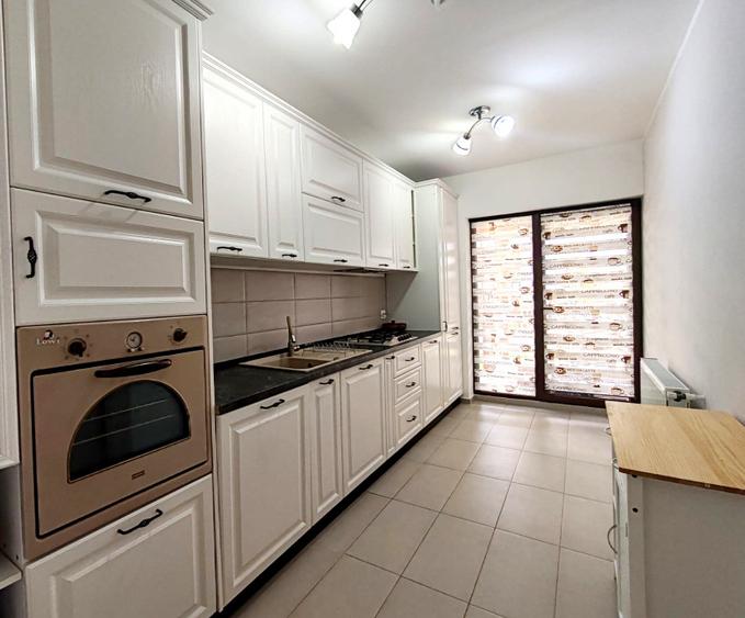 Casa Modernă de Închiriat în Sămpetru - 3 Dormitoare, Living,Terasă și Curte!