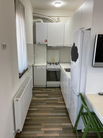 Garsoniera, bloc nou, centrala proprie, parcare - 2