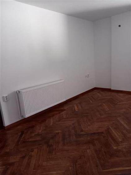Apartament 3 camere in Vila Ultracentral Str.Roma