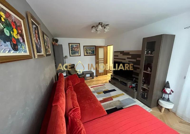 3 Camere de inchiriat | Dristor | Metrou | Decomandat