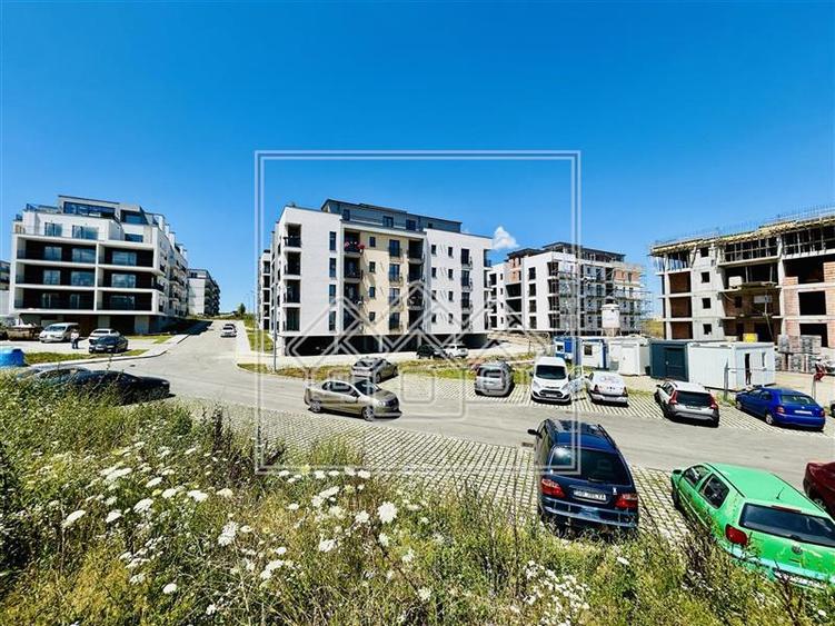 Ap. 2 camere, incalzire pardoseala, bloc nou cu lift, zona buna