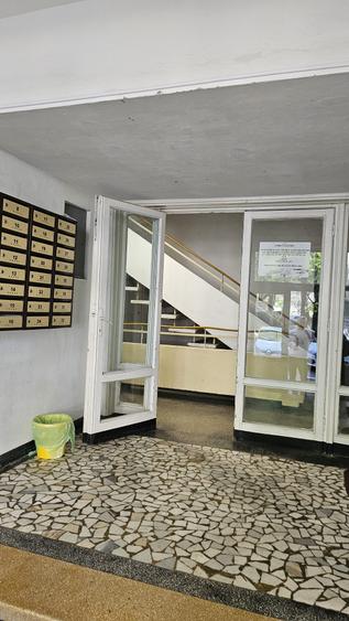 Ion Mihalache, vanzare apartament 2 camere, 52 mp totali, imobil reabilitat,