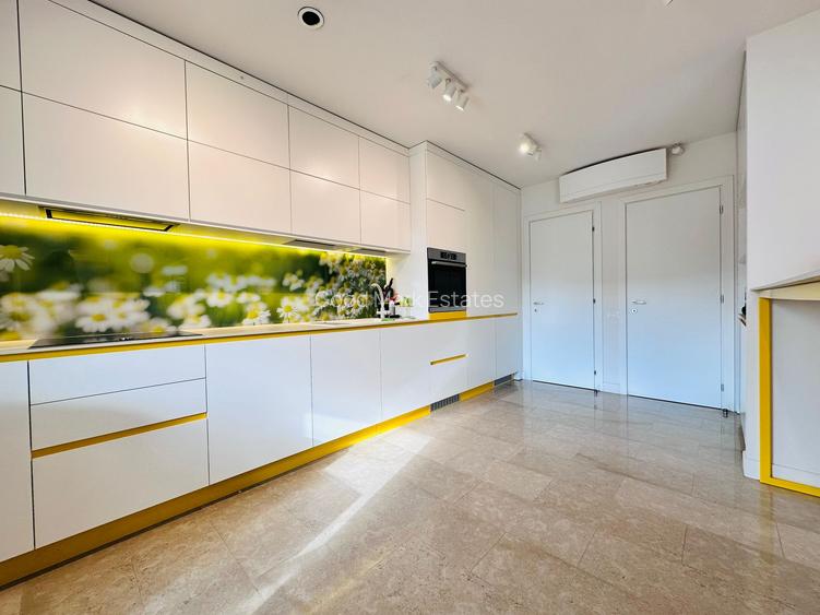 Oxford Gardens -gradina || piscina || 5 dormitoare - 10