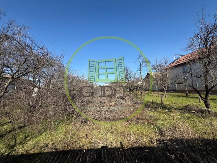 Teren intravilan 1485 MP în Bariera Vâlcii