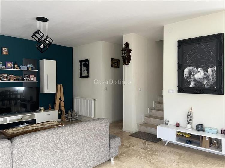 Casa si garaj cu 4 camere - 9