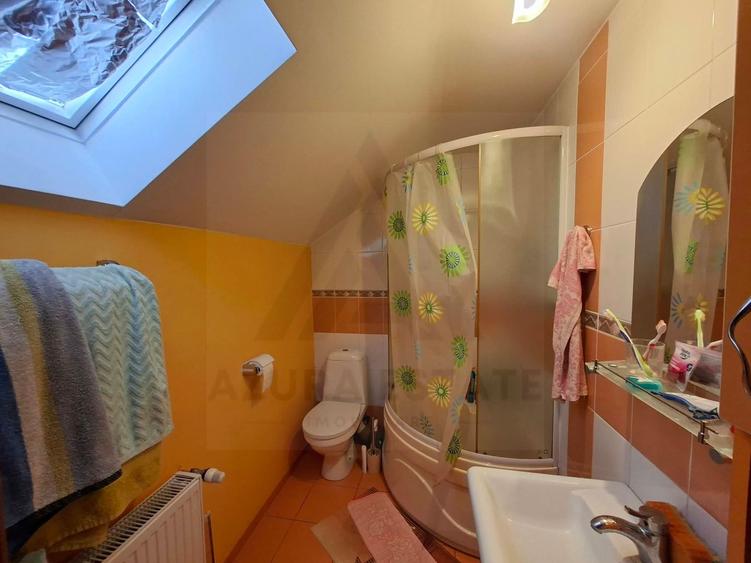 Casa cu etaj 113 mp utili curte libera 350mp garaj cu pod Gusterita