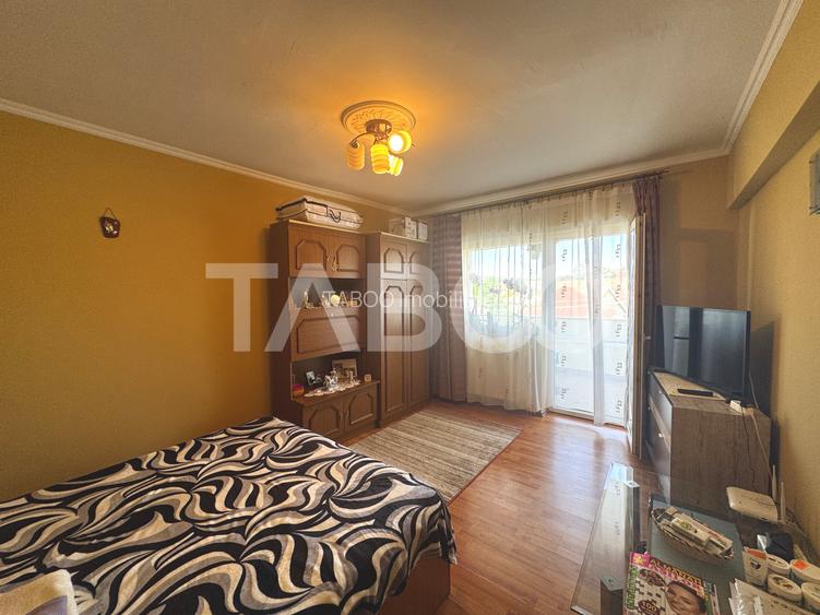 COMISION 0 - Apartament decomandat cu 4 camere 2 bai balcon Cisnadie - 3