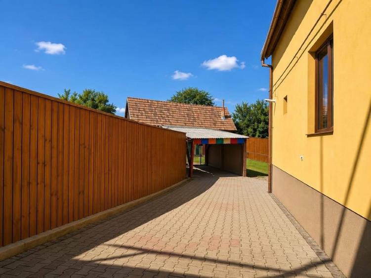 Casa de Vanzare S+P+1