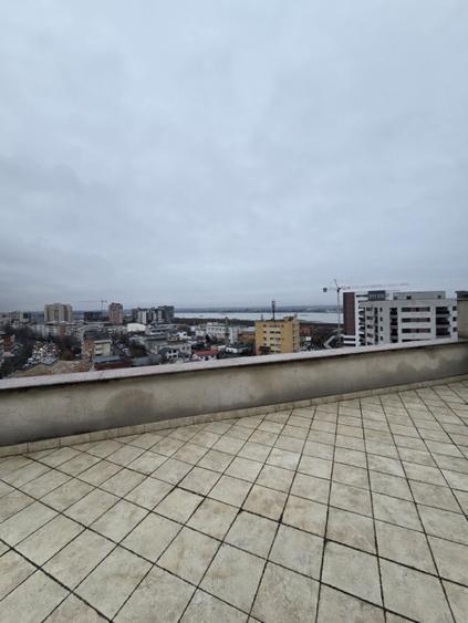 Apartament la inaltime, de inchiriat