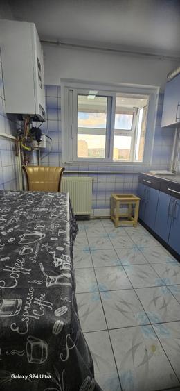 Apartament 3 camere cu centrala proprie