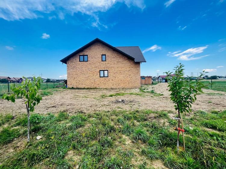 Casă de vânzare | Burdujeni | 200 mp utili | 7,7 Ari