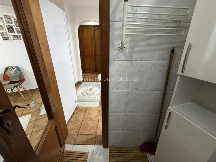 2 cam. etaj 2, decomandat, 50 mp. str. Unirii, zona centrala - 20
