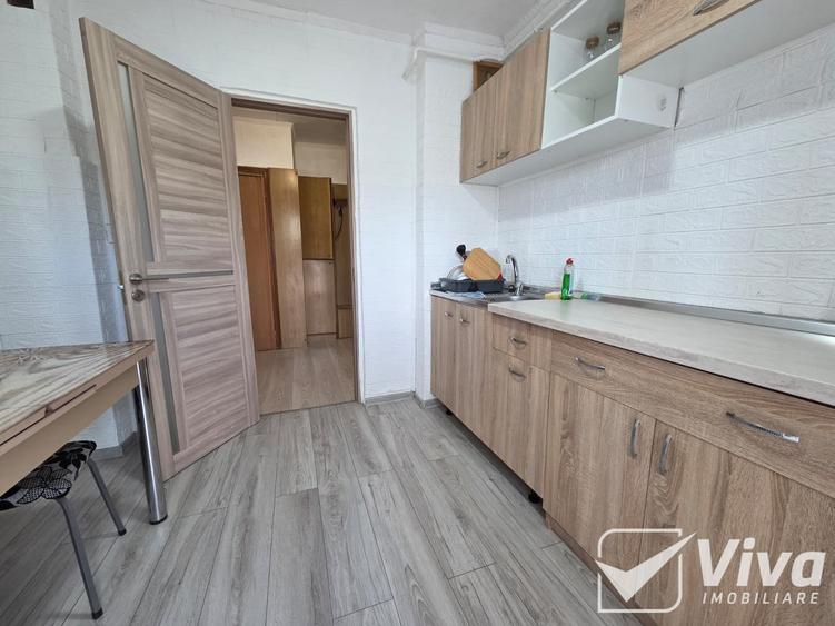 Nicolina, Prima stație – 2 camere, decomandat, 55mp