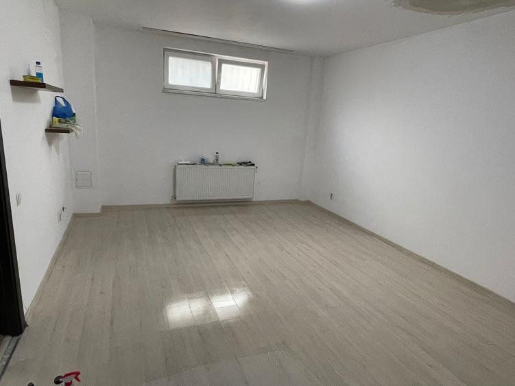 De vanzare Garsoniera ,loc de parcare,Drumul Fermei 95,Dimitrie Leonida metrou