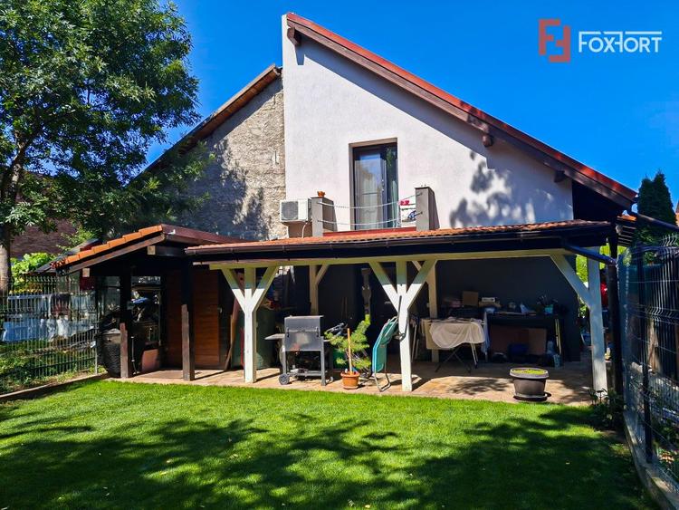 Casa cu 2 apartamente si inchiriere Air BNB - Timisoara, Sinaia