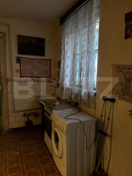 Apartament 1 cameră | Zonă centrală | Demisol înalt | Curte