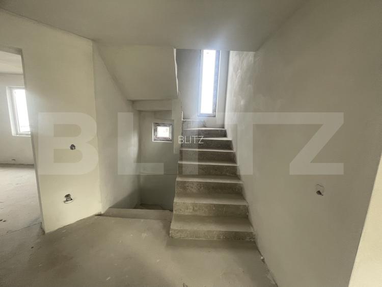 Casa individuala semifinisata, 4 camere, 10 ari teren si garaj - 5