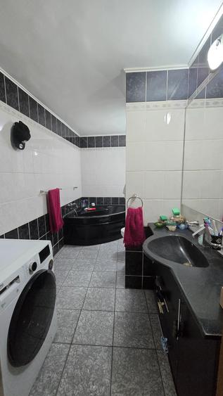 Apartament 4 camere transformat in 3, 110mp, 2 balcoane, centrala, Mall Vitan