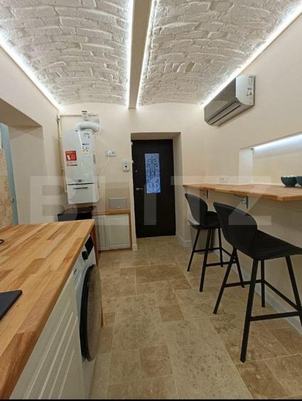 AFACERE LA CHEIE IN CENTRUL ORASULUI